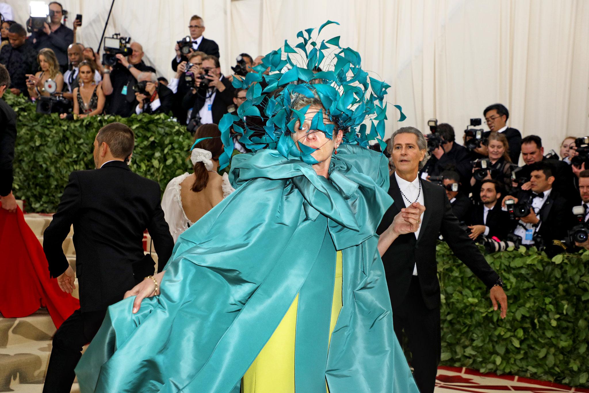 red-carpet-met-gala-2580-frances-mcdormand-superJumbo-v2.jpg