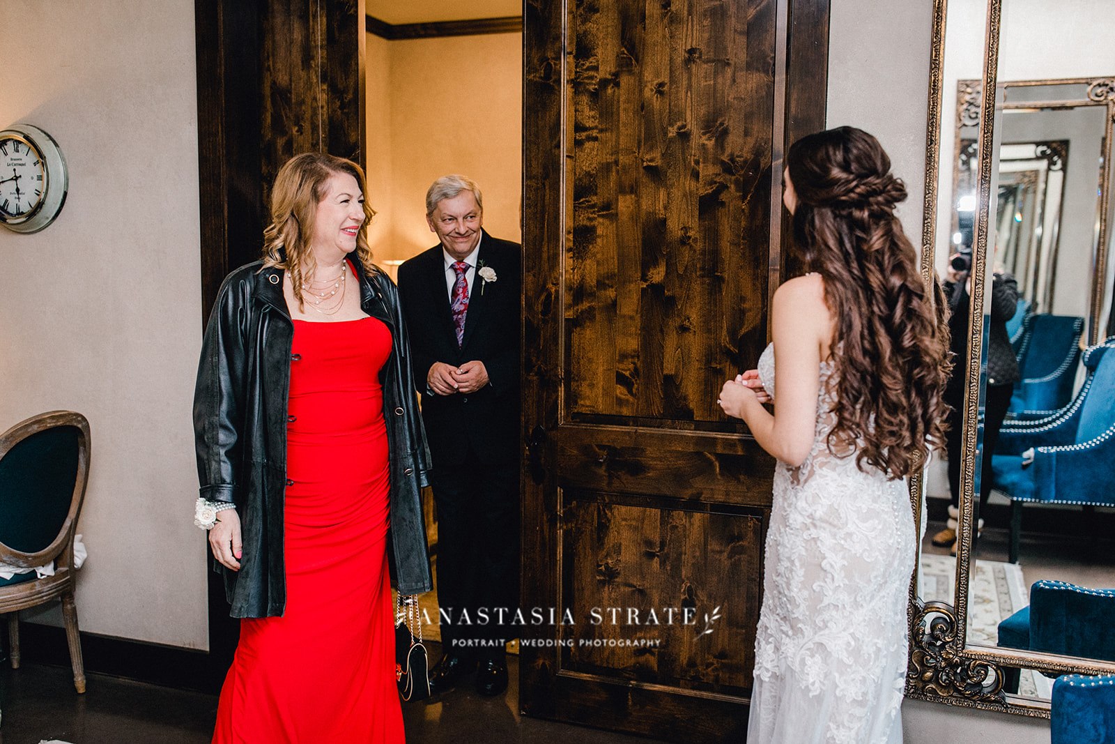  first look with the bride and her family 