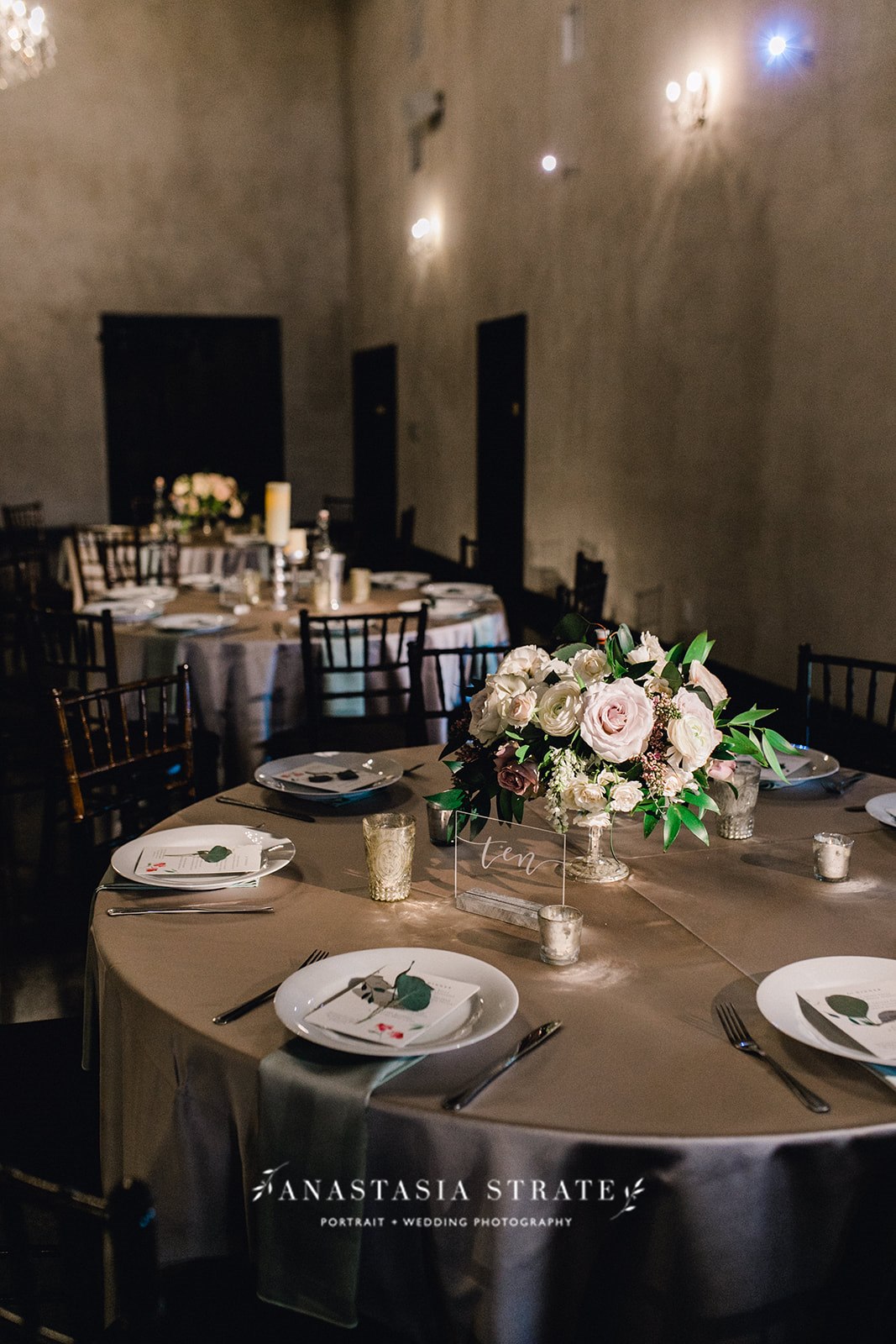  wedding reception table setting 