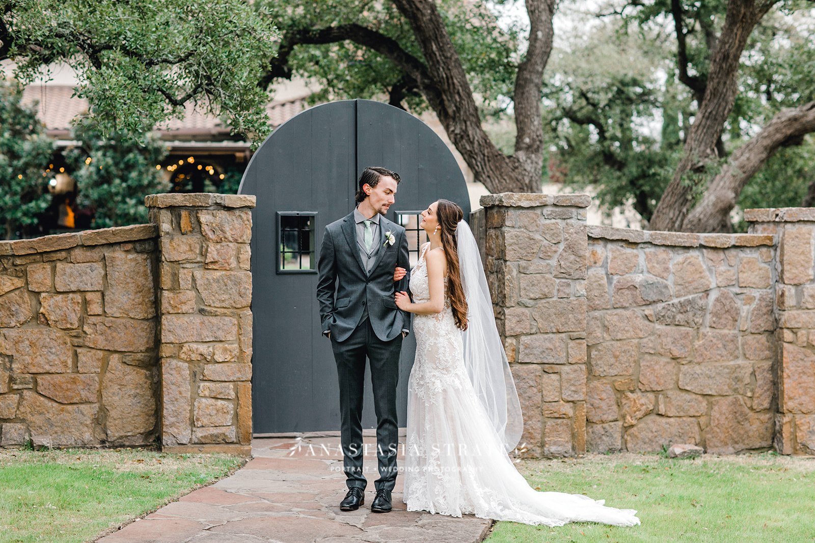  bride and groom at their Texas wedding 