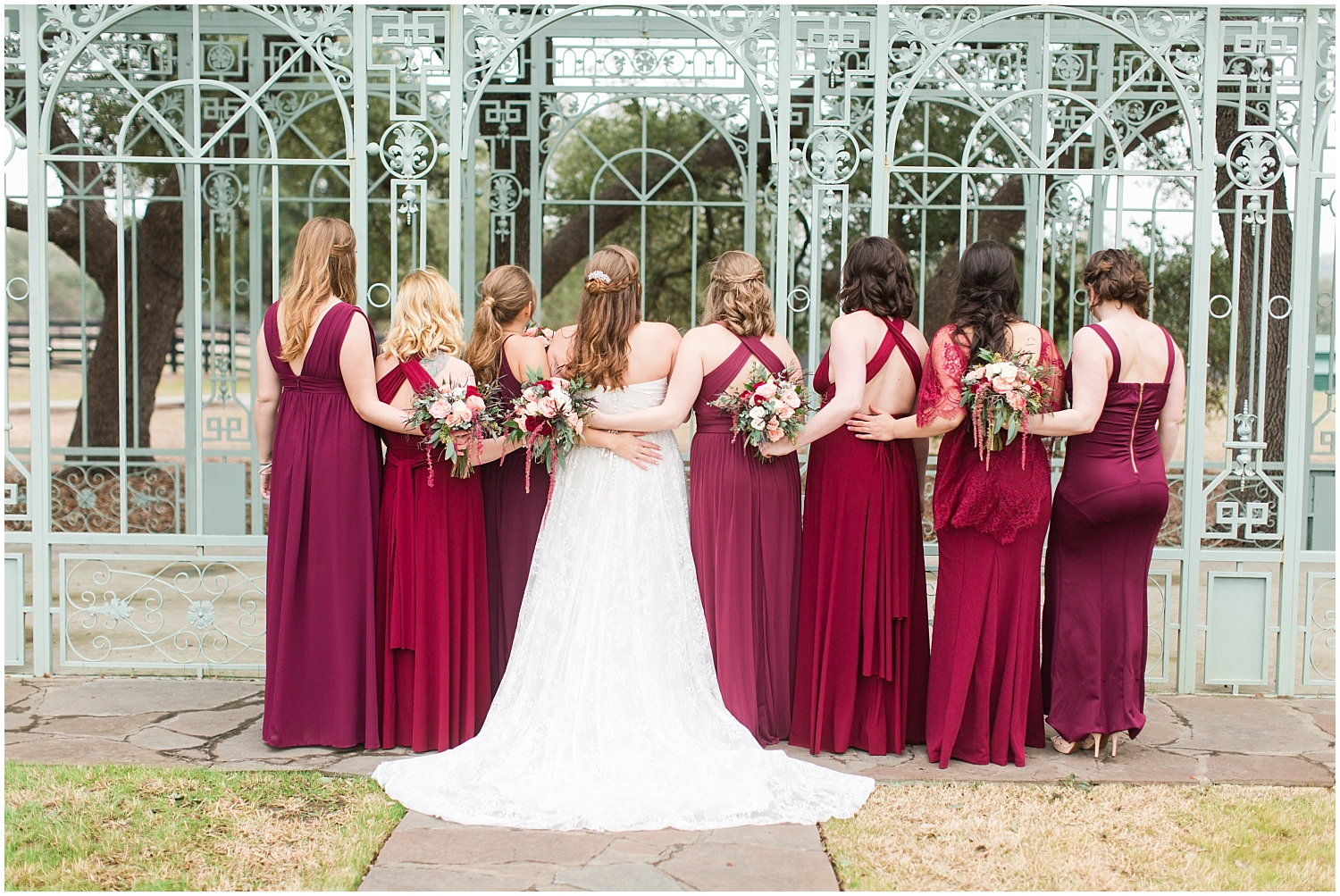  bride and her bridesmaids before the wedding 
