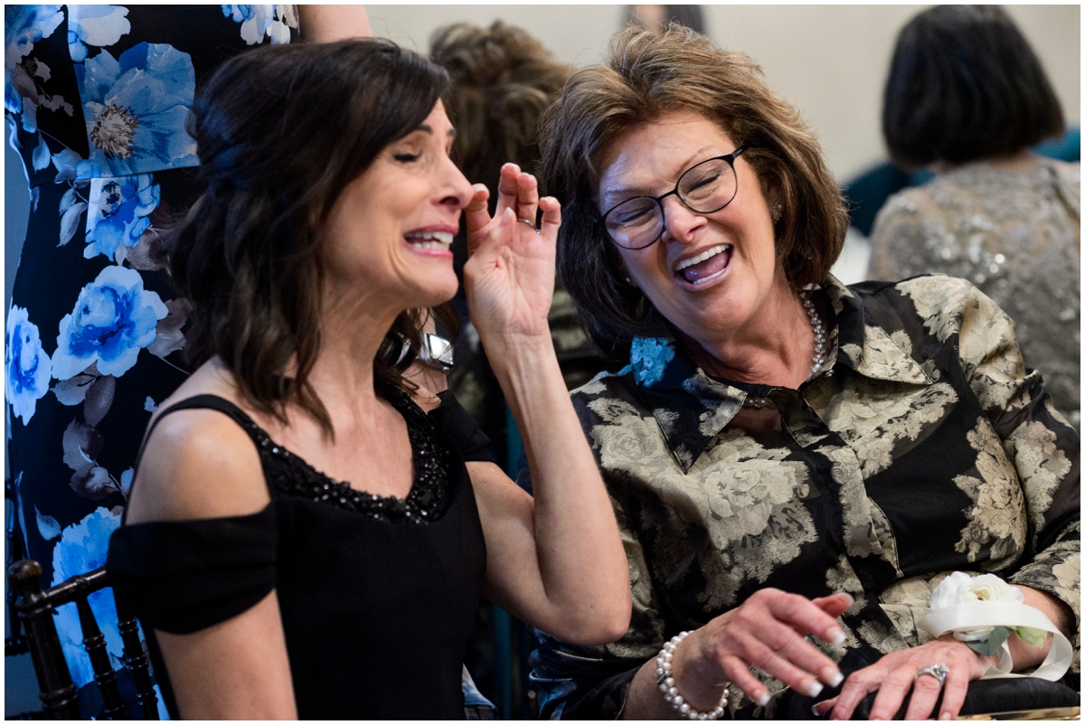  wedding guests crying as they see the bride for the first time 