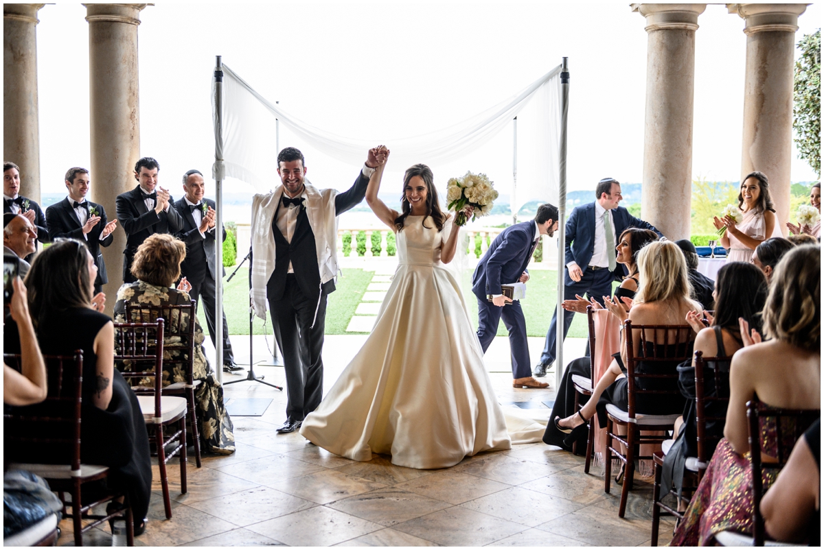  indoor wedding ceremony at the Villa del lago  