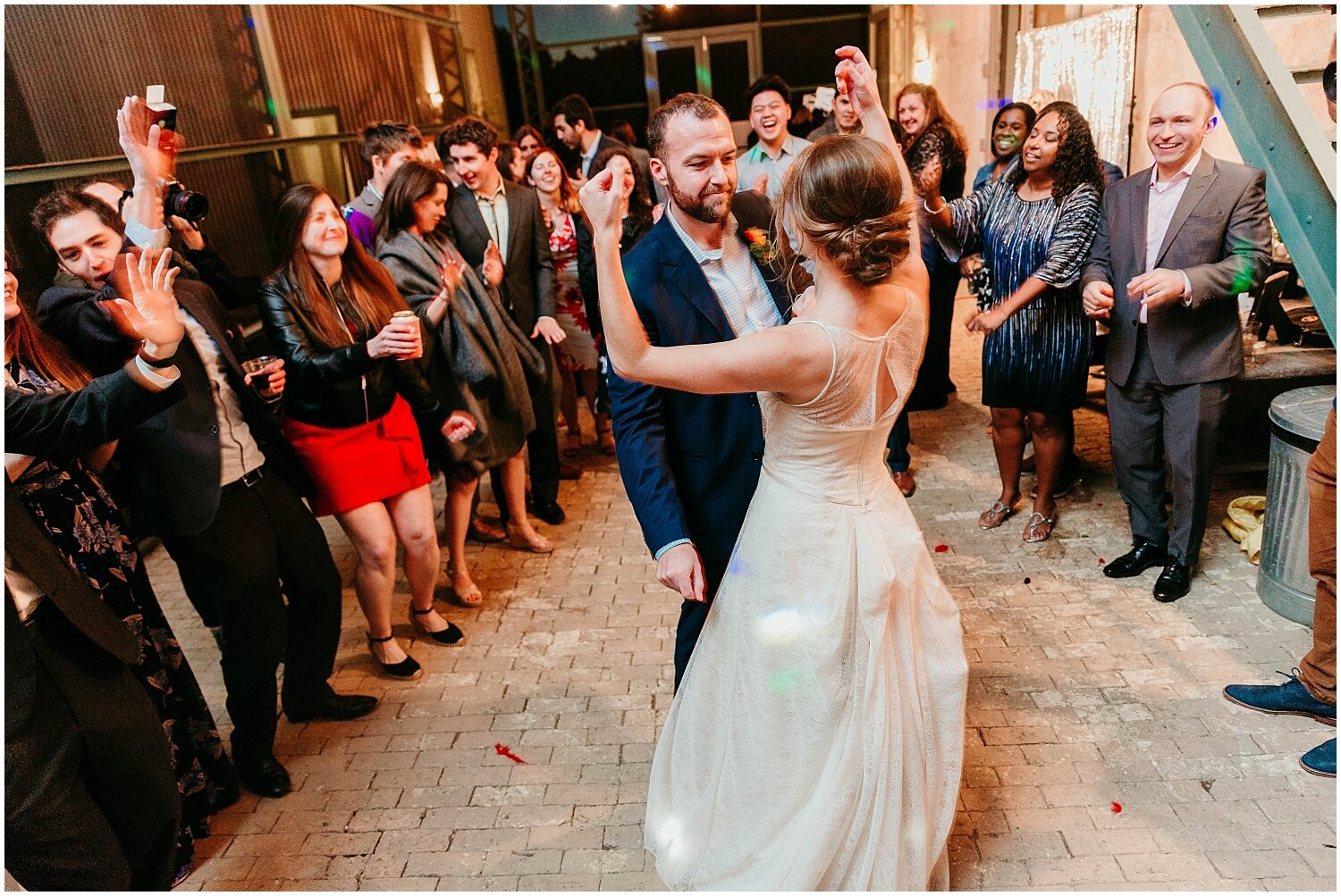  wedding guests dancing at the wedding in Texas 