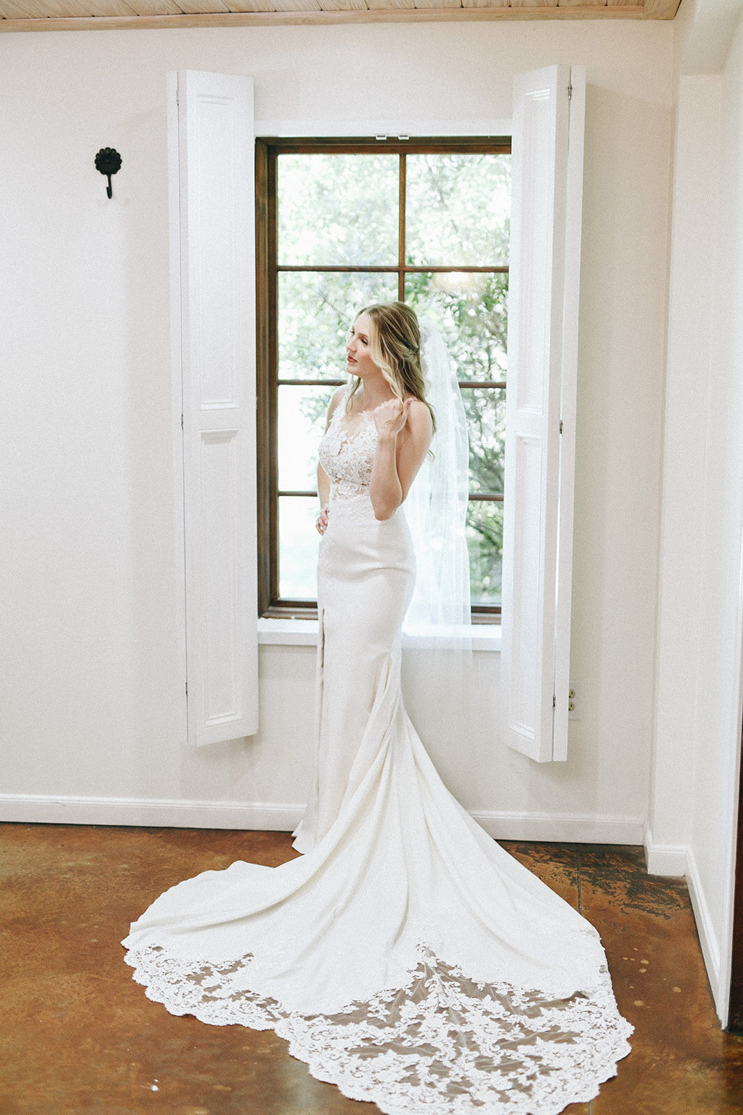  bride portrait in Carriage House Houston 