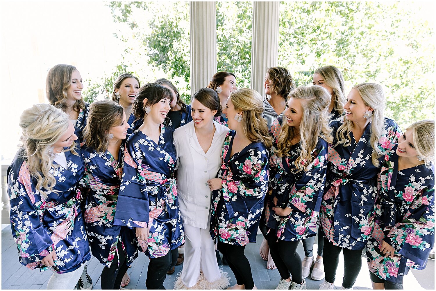  bride with her bridesmaids before the wedding 