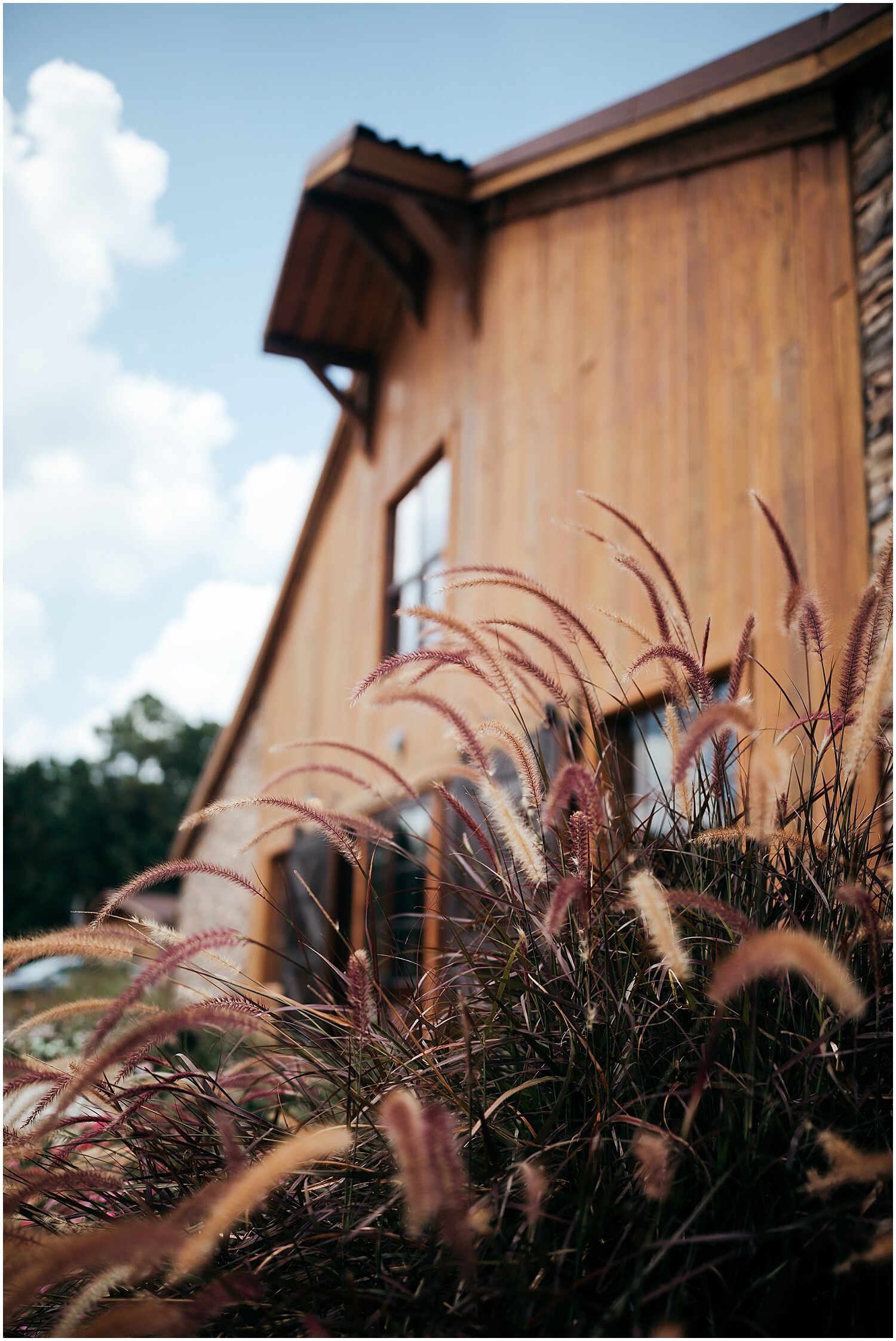  Houston wedding planner at the Big Sky Barn wedding venue 