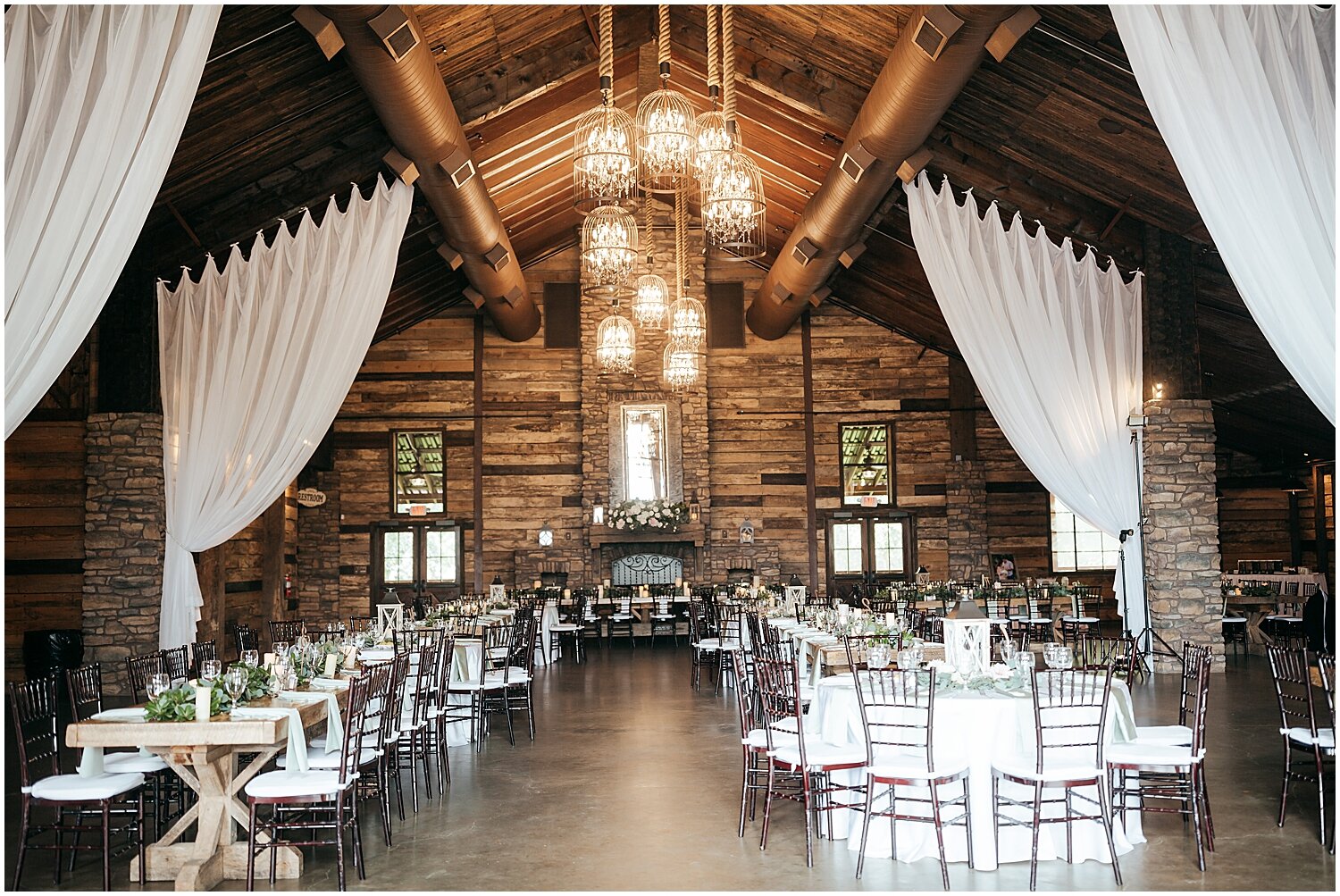  Big Sky Barn wedding reception 