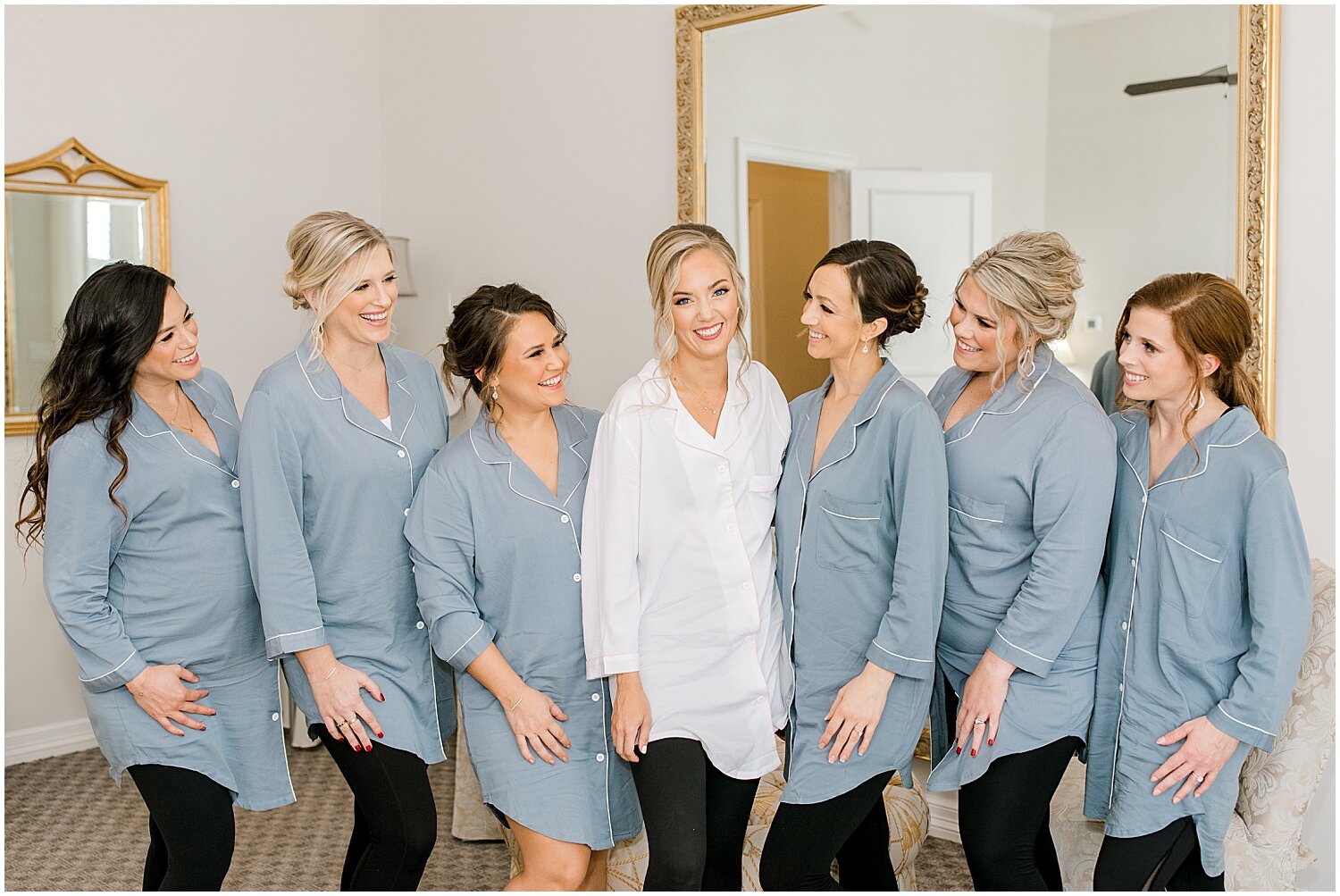  bride and bridesmaids getting ready for the wedding in Texas 