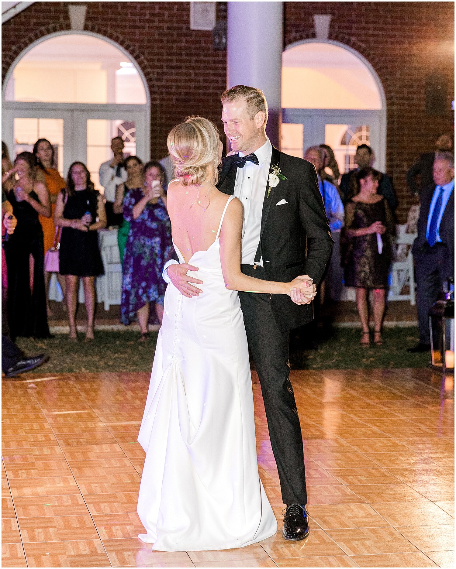  bride and groom’s first dance 