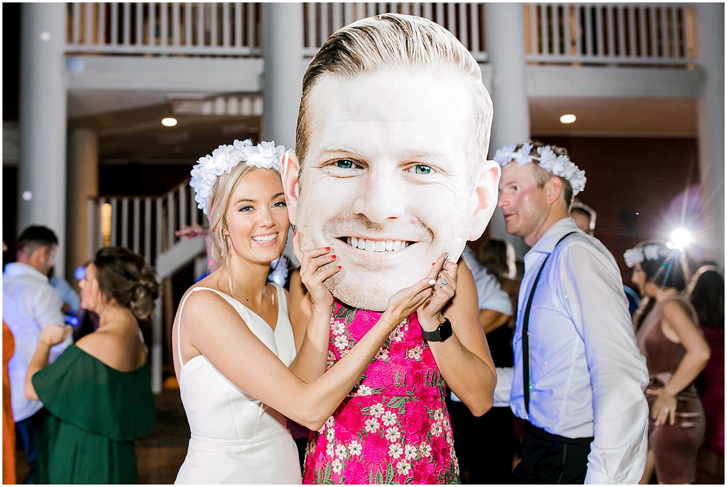  cut out photo of the groom’s face 