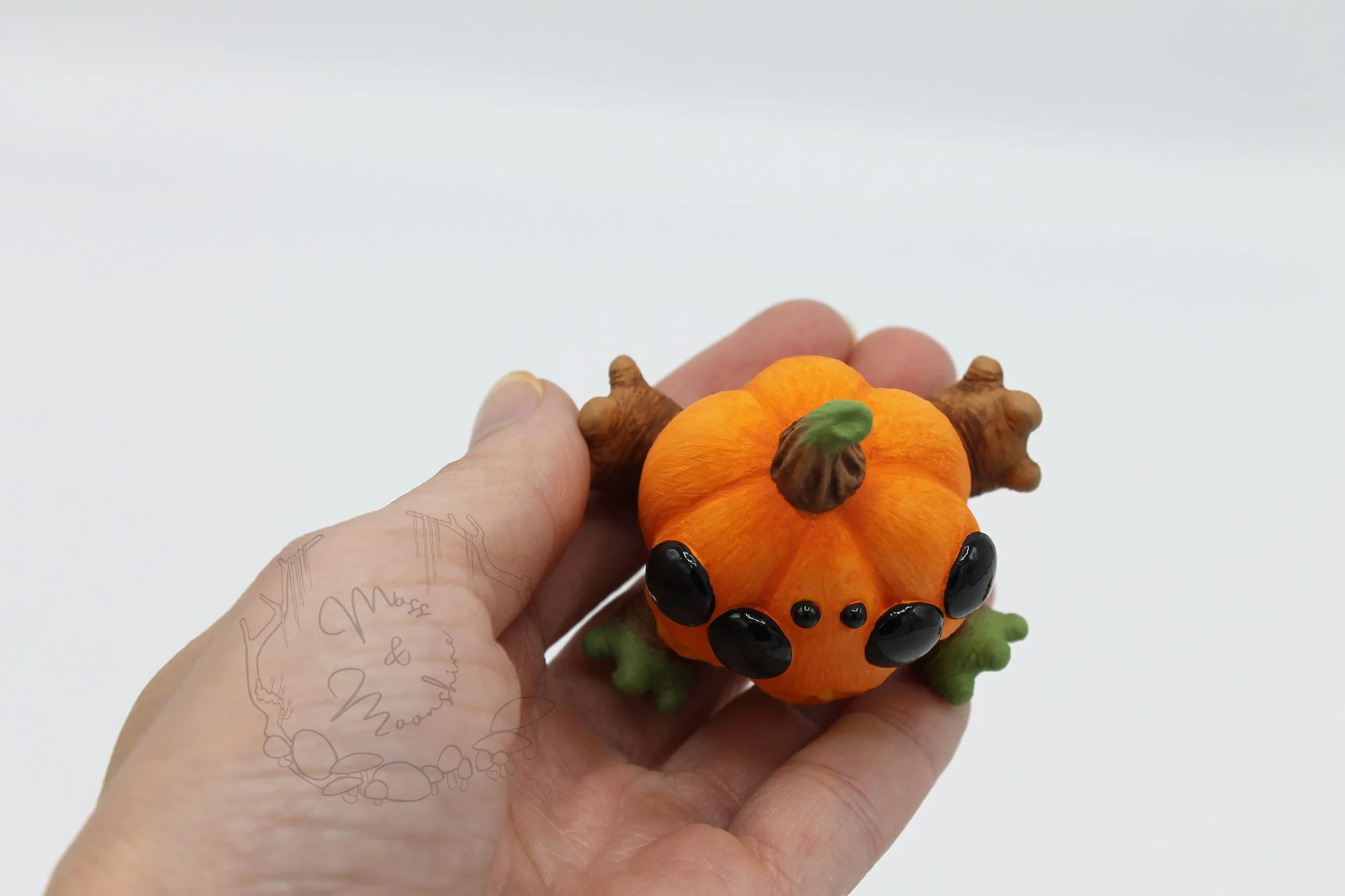 miniGourdGhoul2.jpg