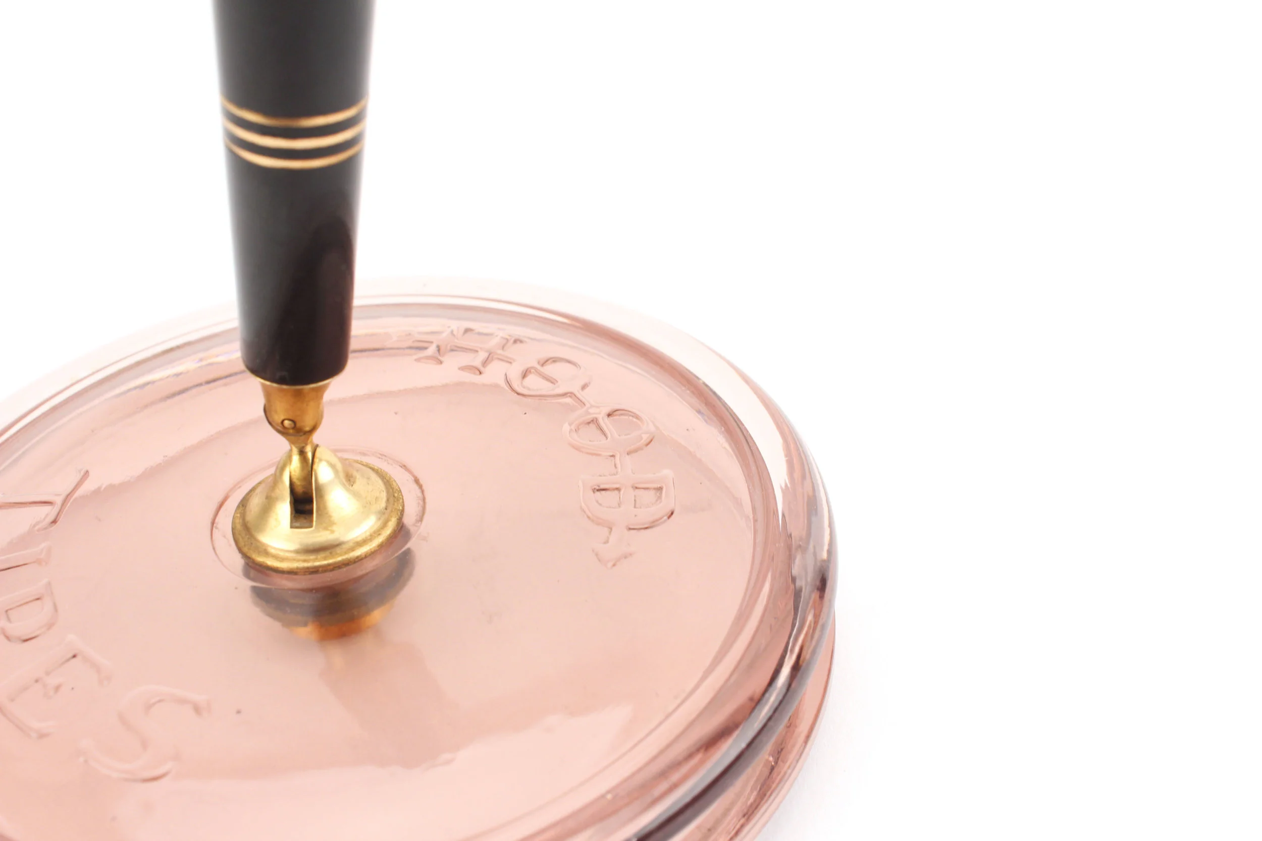 Hood-Pen-Holder-03.JPG