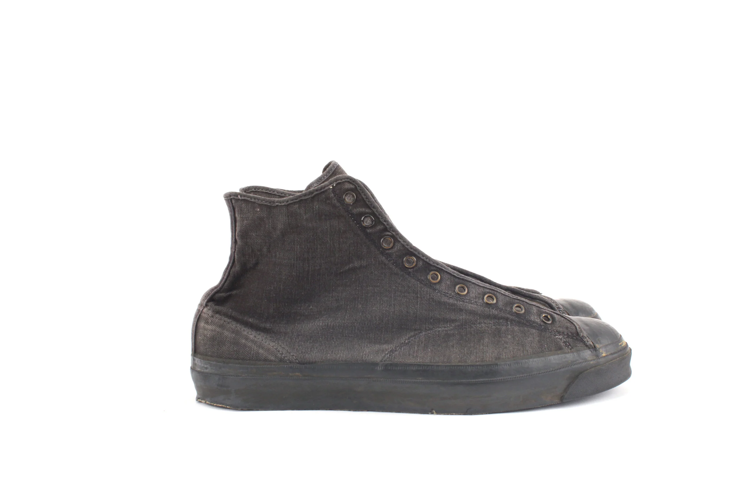 Hood-Black-Sneakers-02.JPG