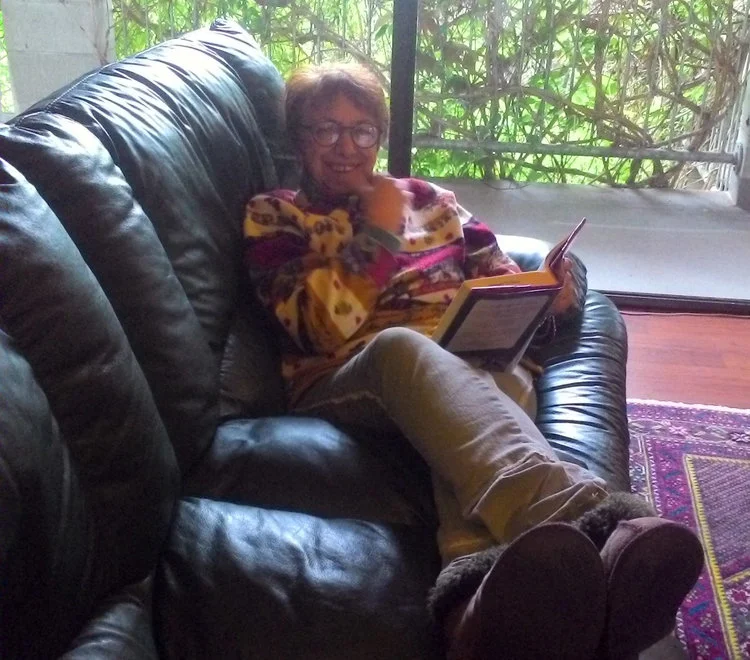 Cartolina: Italian radio programme presented by Wilma Laryn