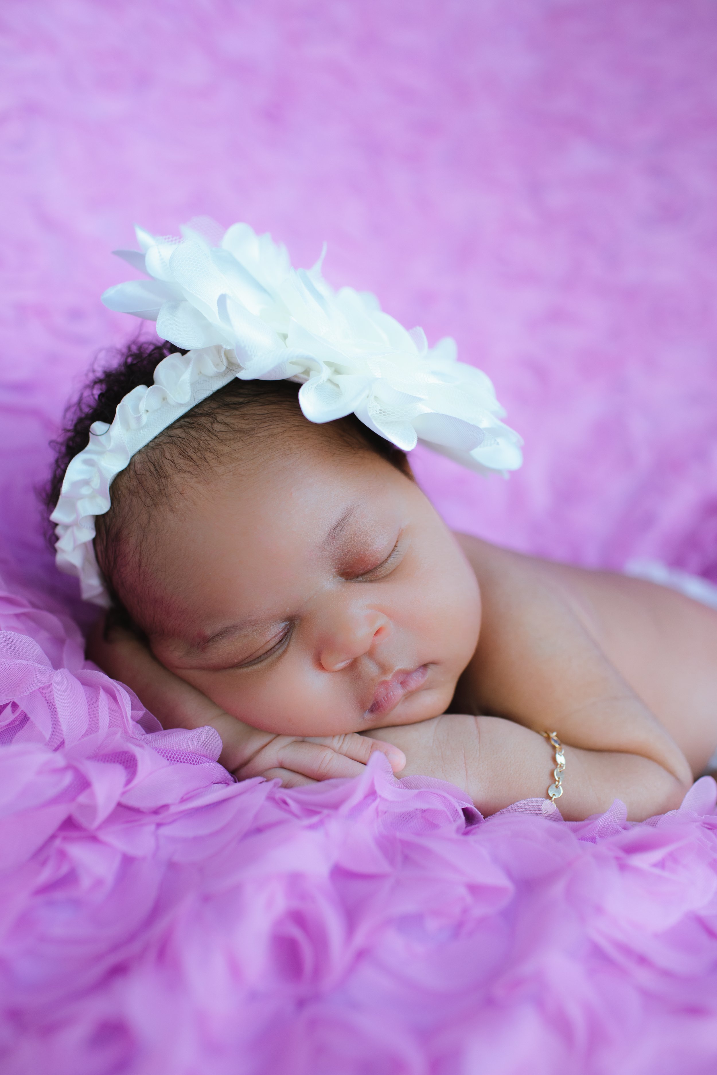 Avery's Newborn-33.jpg