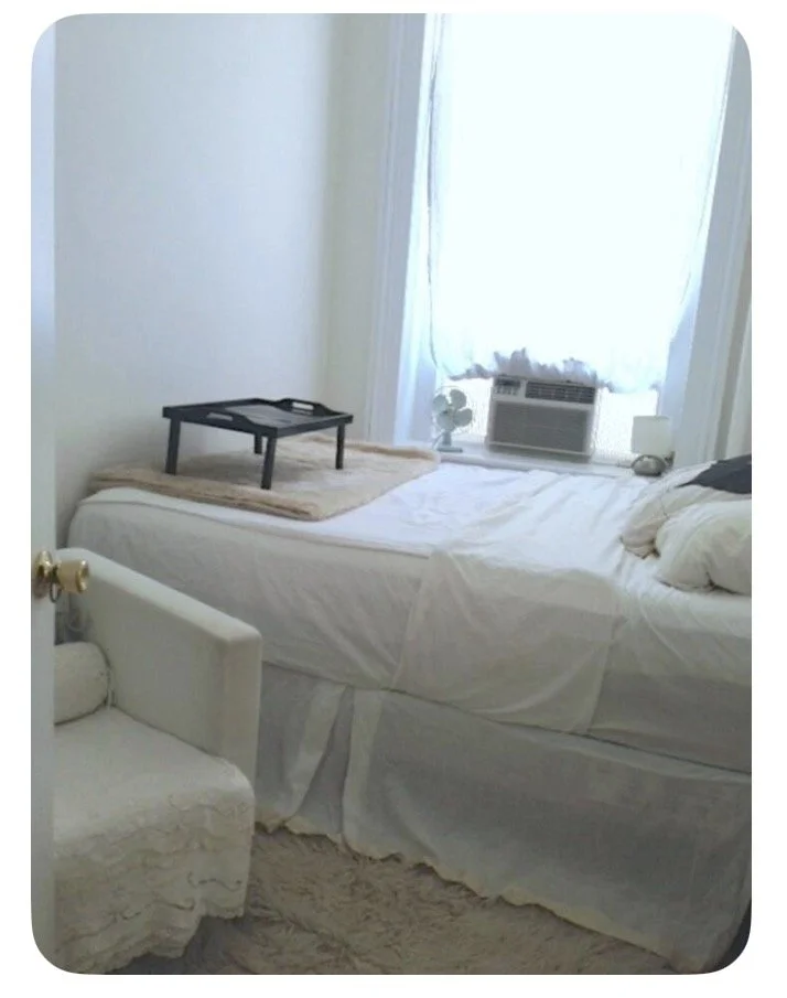 Queen Tempurpedic Bedroom.PNG