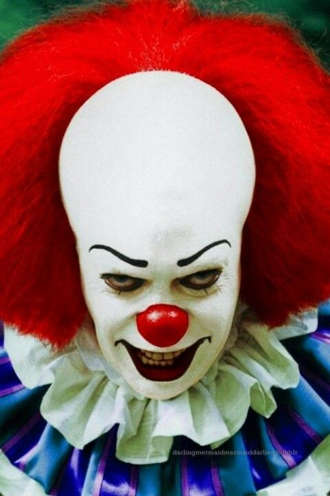Tim Curry as Pennywise in IT, 1990.