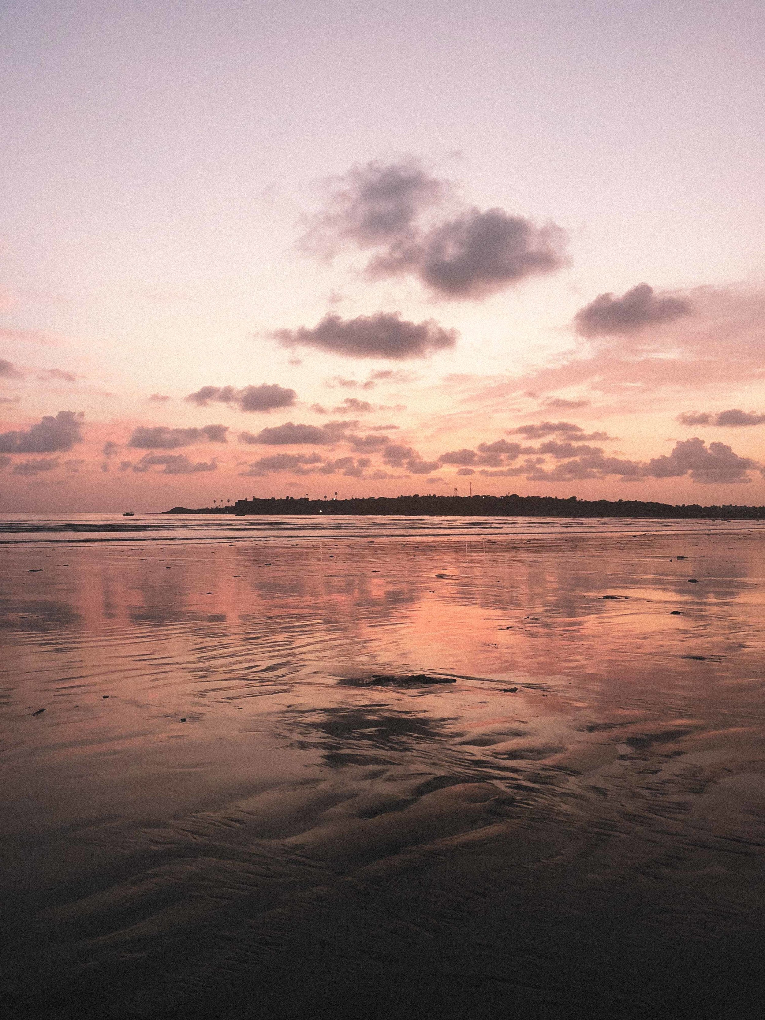 Versova Rock Beach. September 2018. By Khandiz Joni