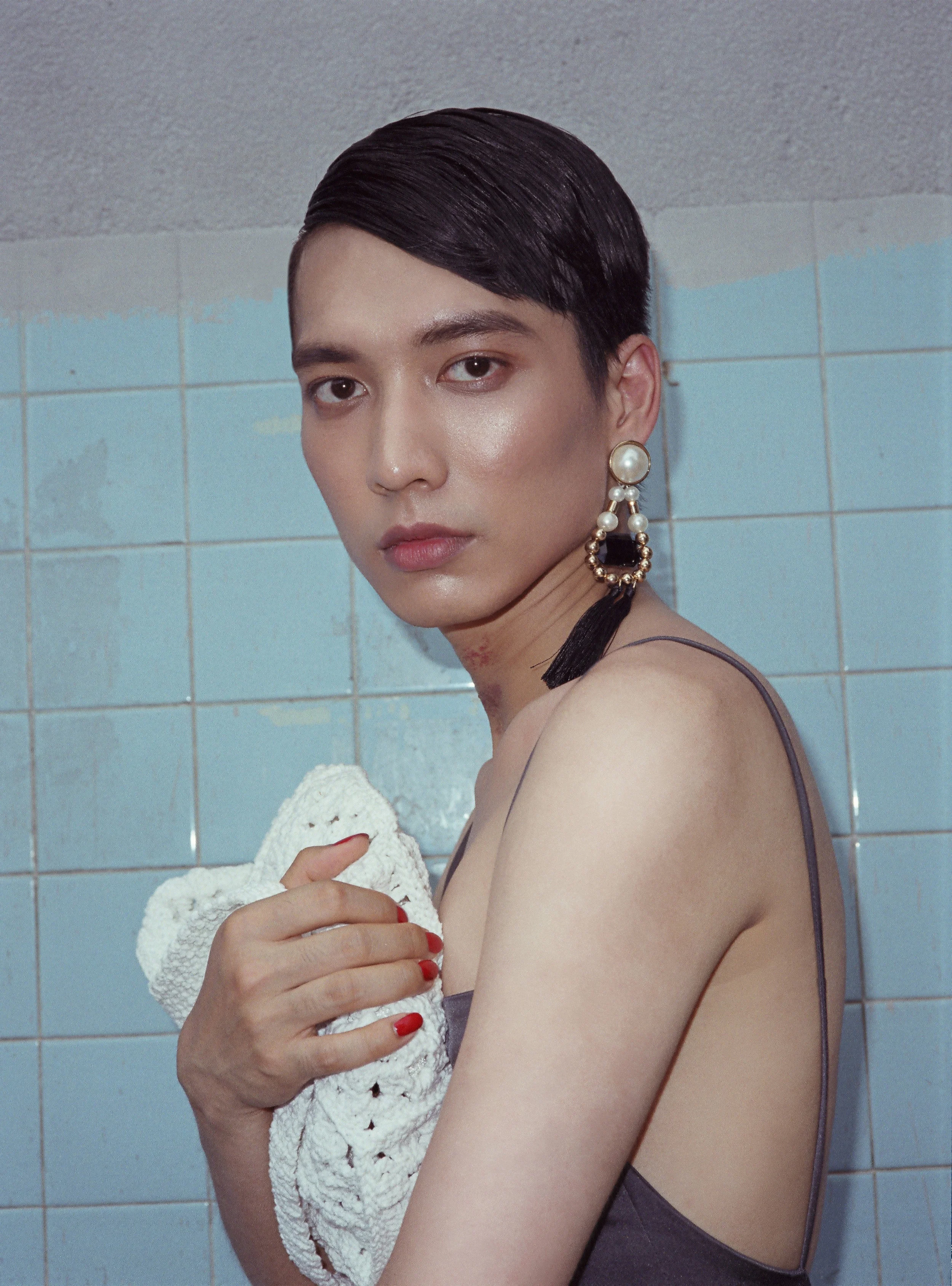 professional kodak portra 400 fujifilm 400h film analog fashion photography in ho chi minh city vietnam singapore by thatsluminous 120mm medium format sans official