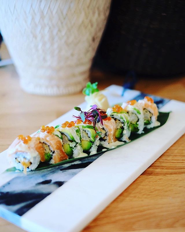 Thinking about where to go for dinner?. 🍣.🎈👌
.
.
😉#washingtondc #pantrythai #petworthdc #drinks #DCevents #bar #dc #WashingtonDC #acreativedc #delicious #thairestaurant #fundrinks #bythings  #vegetarian #decor #tablesetting #sushi #bentobox #beau
