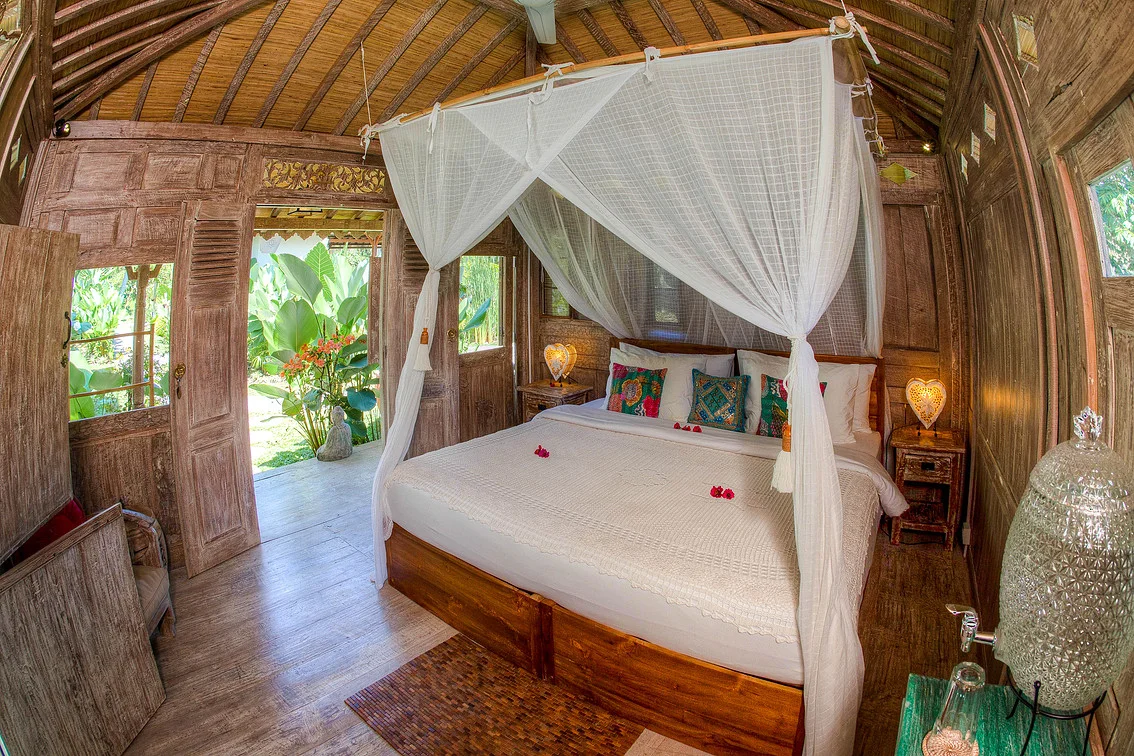 Lush Bungalow_Kasih .jpg
