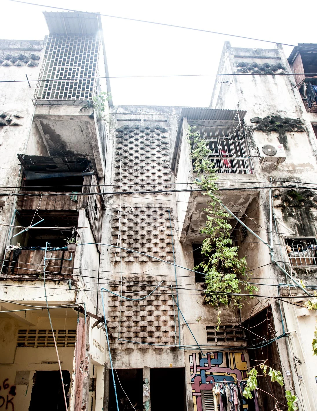 White_building_merja_Yeung-6674.jpg