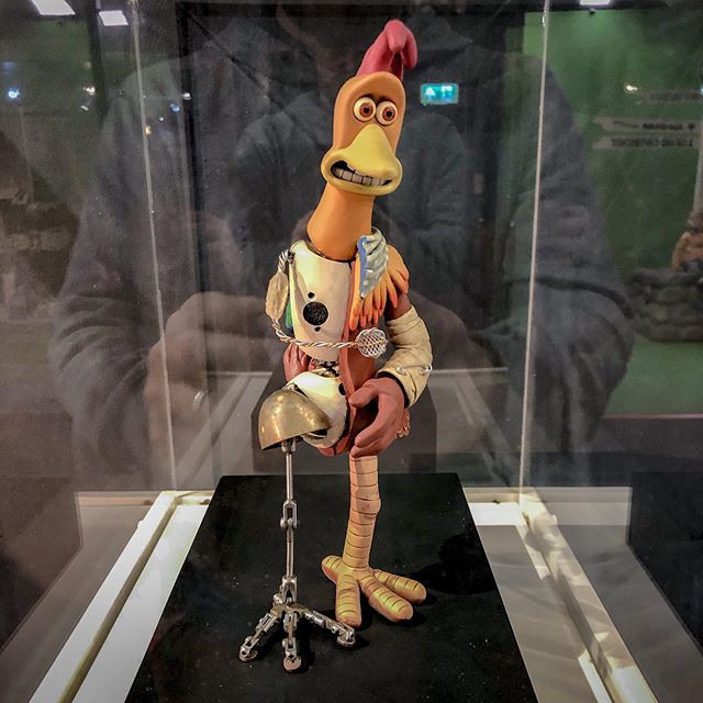While on holiday made a visit with the family to the @aardmananimations exhibition at #landsend . This model just shows how meticulous and amazing these guys are. Huge respect. #aardmananimations #stopframeanimation