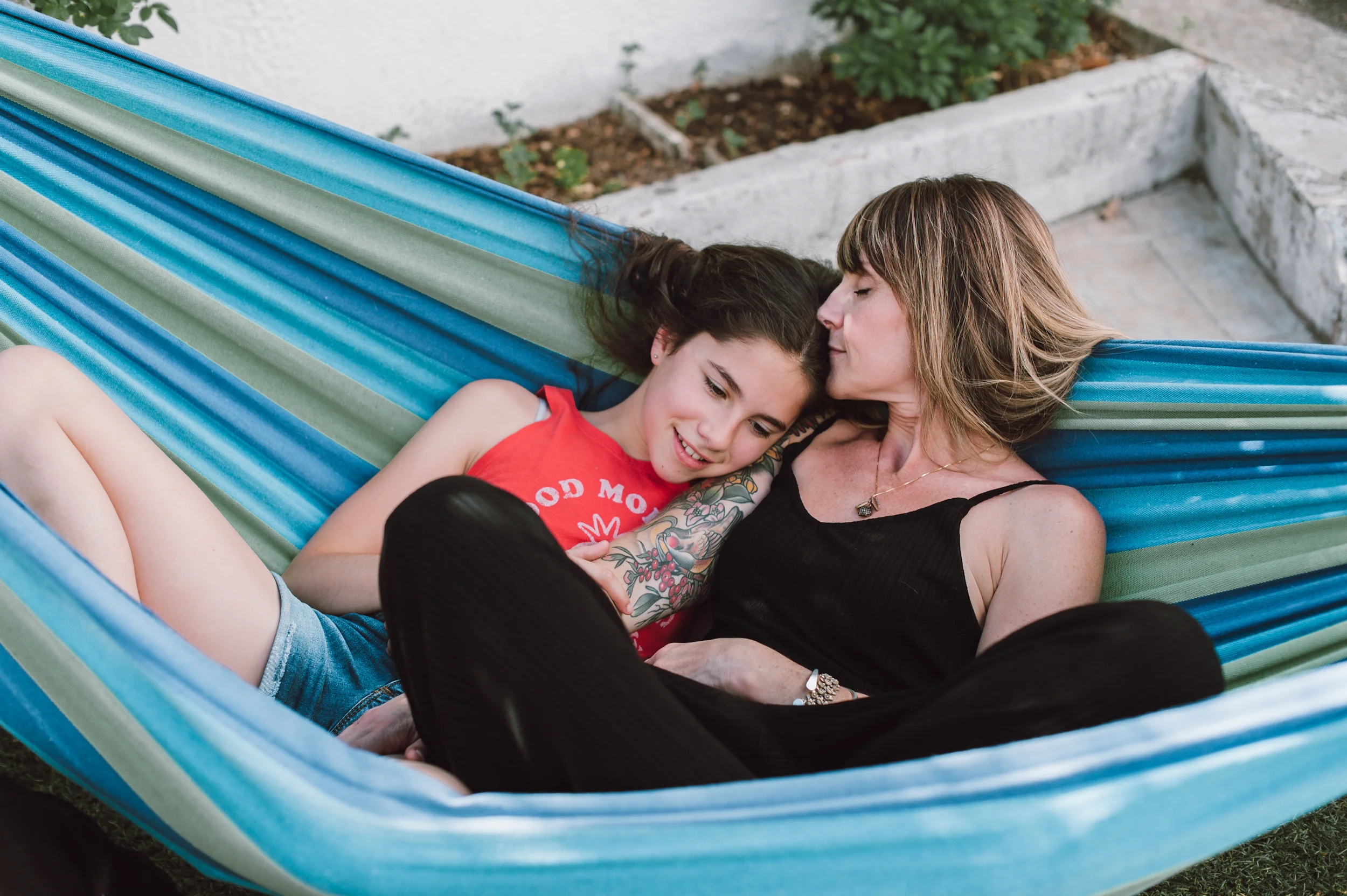 Sessão tarde de domingo - mãe e filha