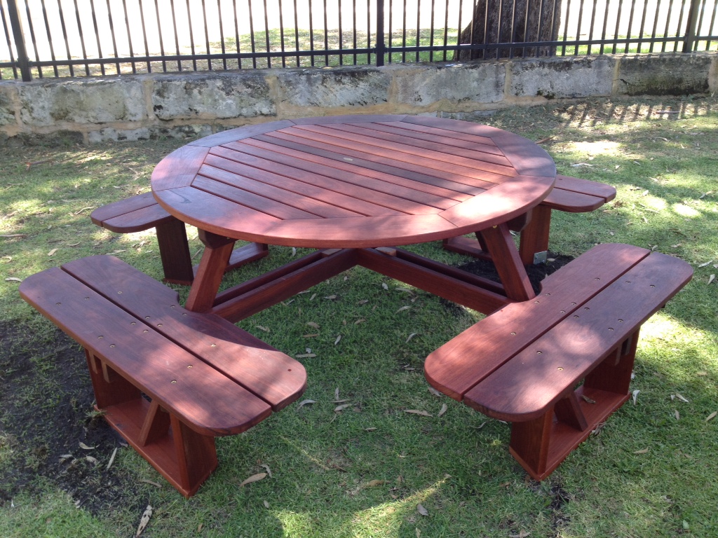 e21 round 8 seat picnic table with benches.JPG