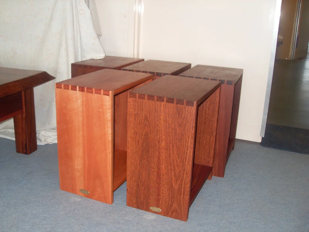 z15-Side tables.JPG