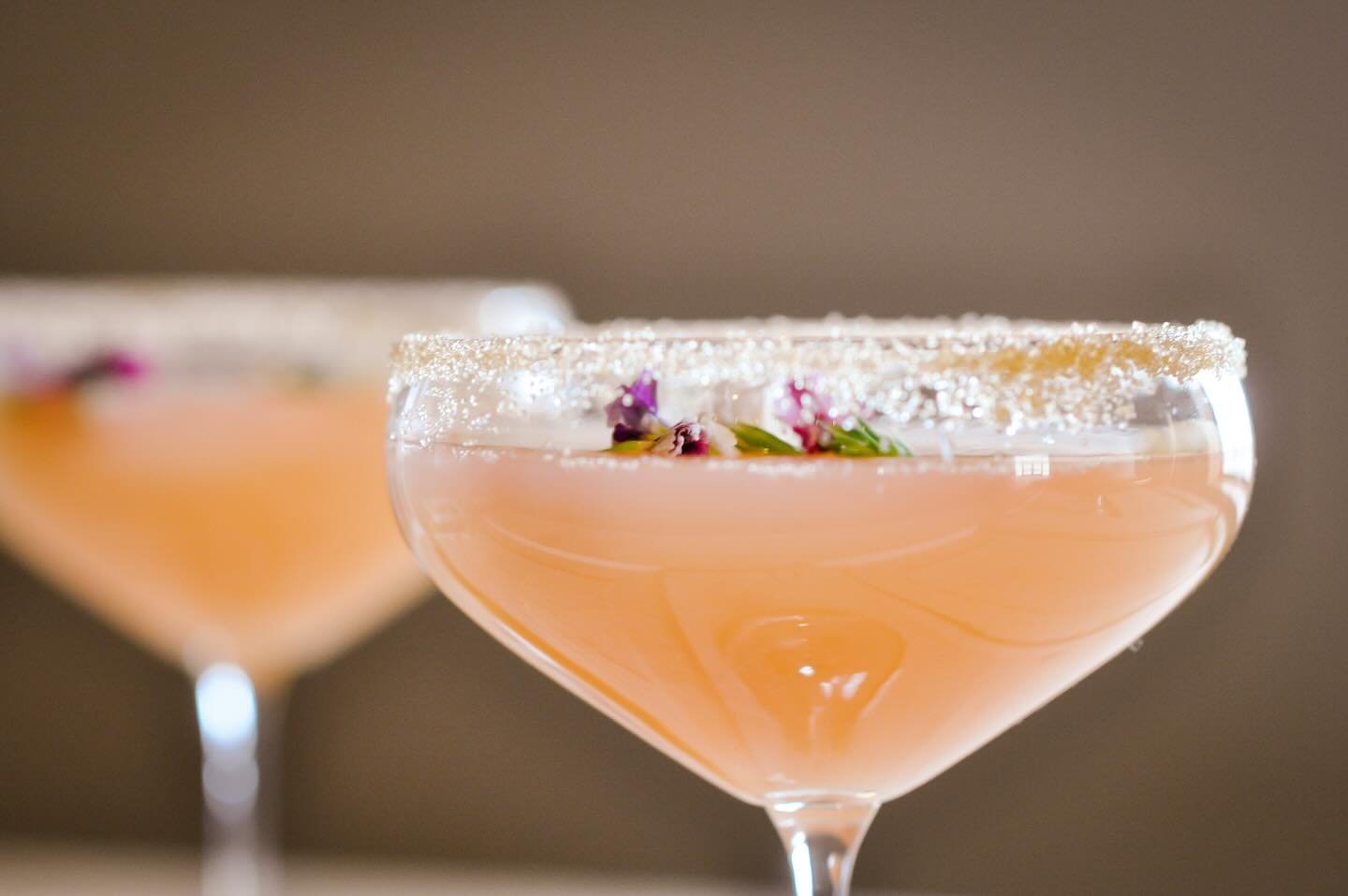 New year, same love for a good cocktail ✨
2026 is already filling up fast and we can&rsquo;t wait to celebrate with you &mdash; weddings, showers, corporate parties, you name it.

Ready to elevate your bar experience? 🍸
📅 Booking 2026 + 2027 client