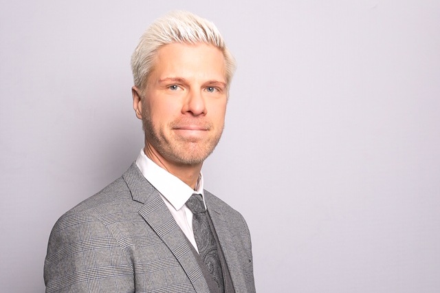 Timo Nurminen Growth Director 050 386 9929 timo.nurminen@springvest.fi Pk-seutu
