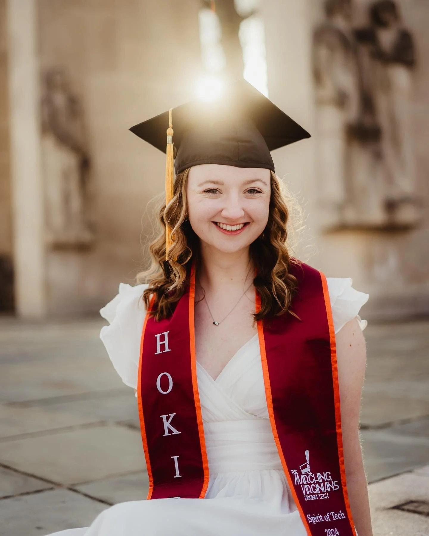 And just like that, #hokiegrad season is upon us 🎓🧡
.
.
.
#vtclassof2024 #hokies #vtgrad #virginiatech