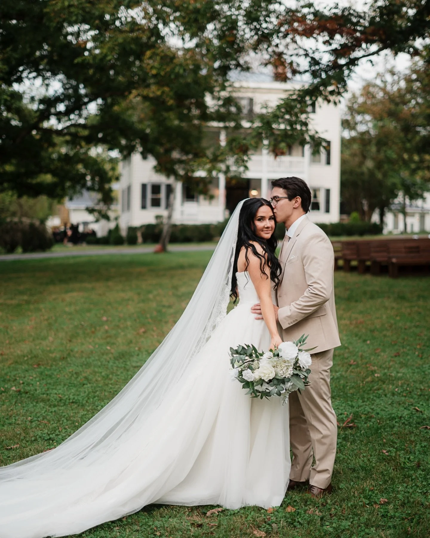 Some of my favorite moments with @emma_leo28 and @adavis88 from the loveliest wedding this fall 💍📸 

Vendors:
Venue and coordinator: @mennefer.1875 
Hair/makeup: @charmariesalon 
DJ: Sound Wave Entertainment
Bartending: @bottomsupbartendingva 
.
.
