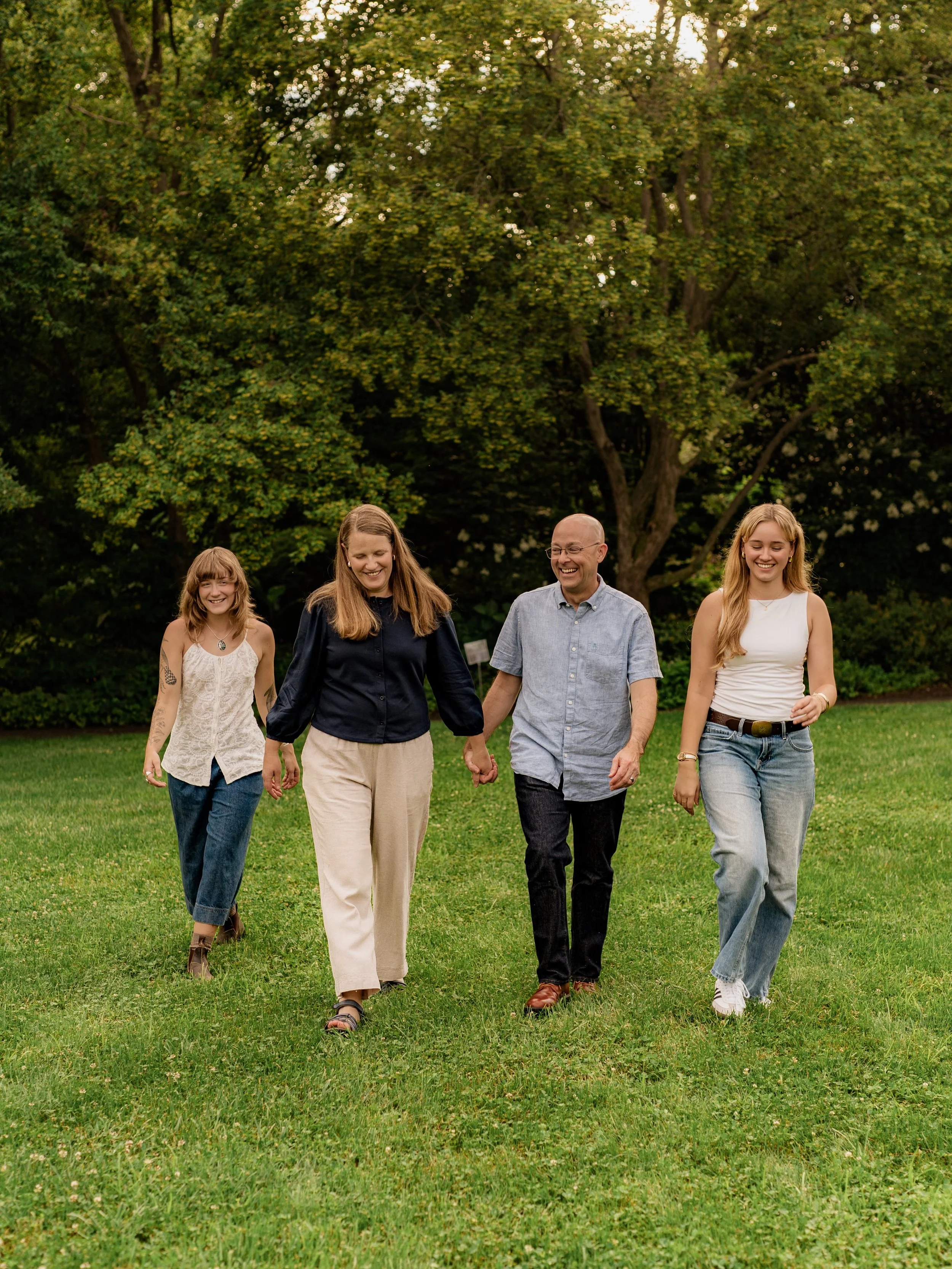 Reminiscing on summer shoots and this sweet family session 🌿

#blacksburgfamilyphotographer #virginiafamilyphotographer