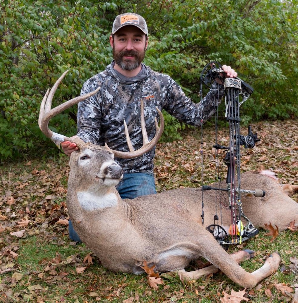 Mike Shea 2017 Iowa Buck.JPG