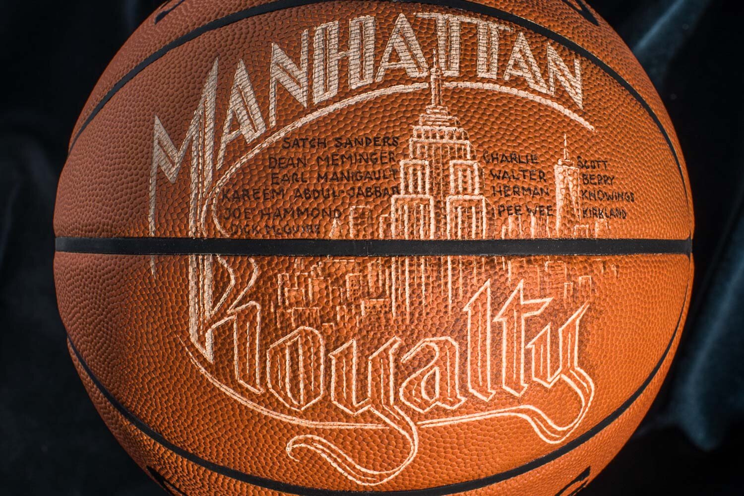 Manhattan Royalty closeup 1