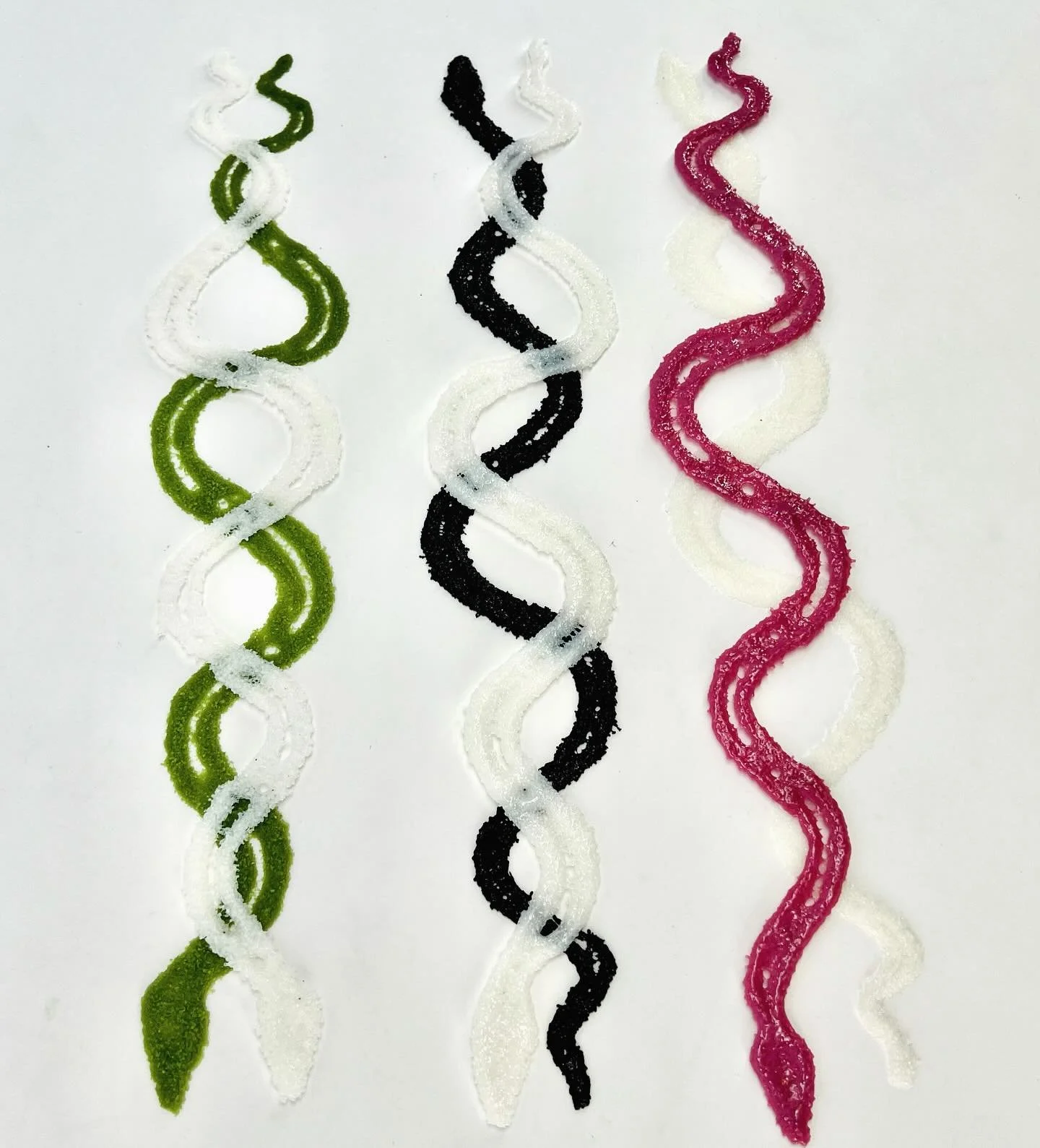 SNAKES!!!!!🐍 #frit #bullseyeglass #snakes