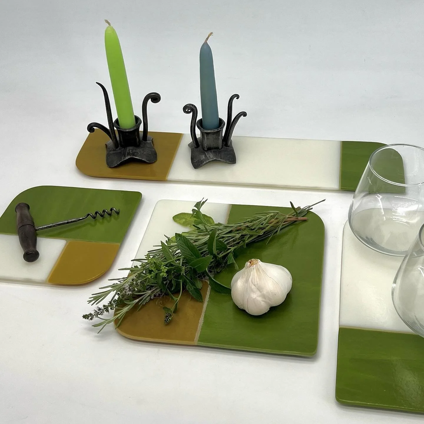 Another color-way styled and photographed of my tablewares and tray collection. I haven’t quite settled on a name for these yet. Up for suggestions!
Designed for small plates, charcuterie and other useful purposes. I’ll be bringing these