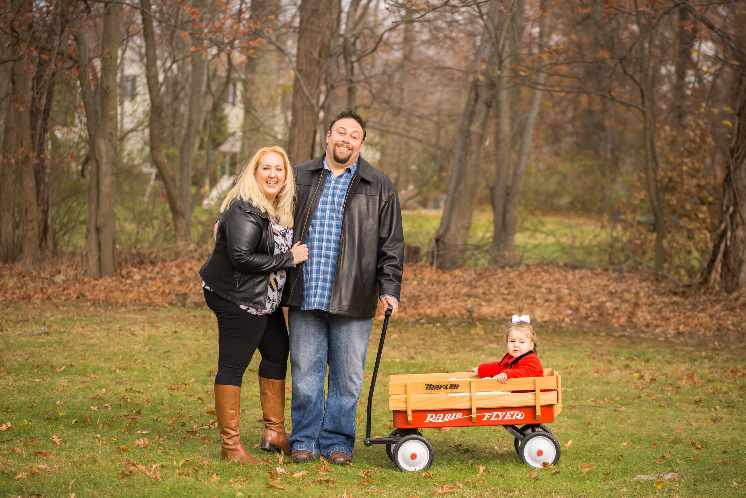 Radio flyer wagon family photo bergen county NJ fall christmas