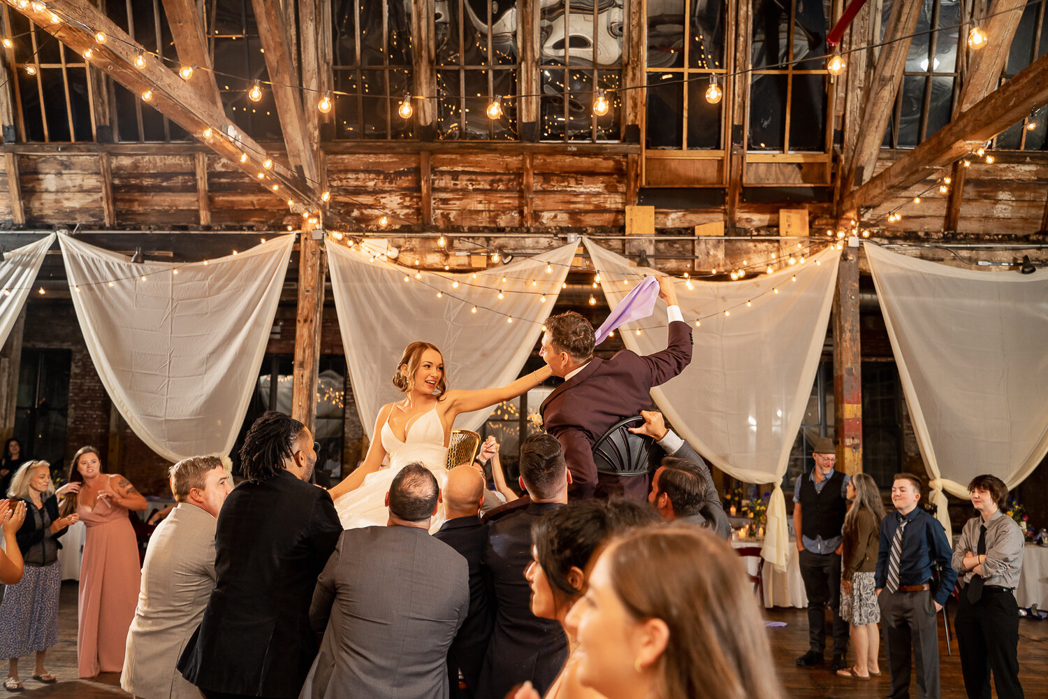 Greenpoint-lofts-brooklyn-newyork-rustic-wedding-43.jpg