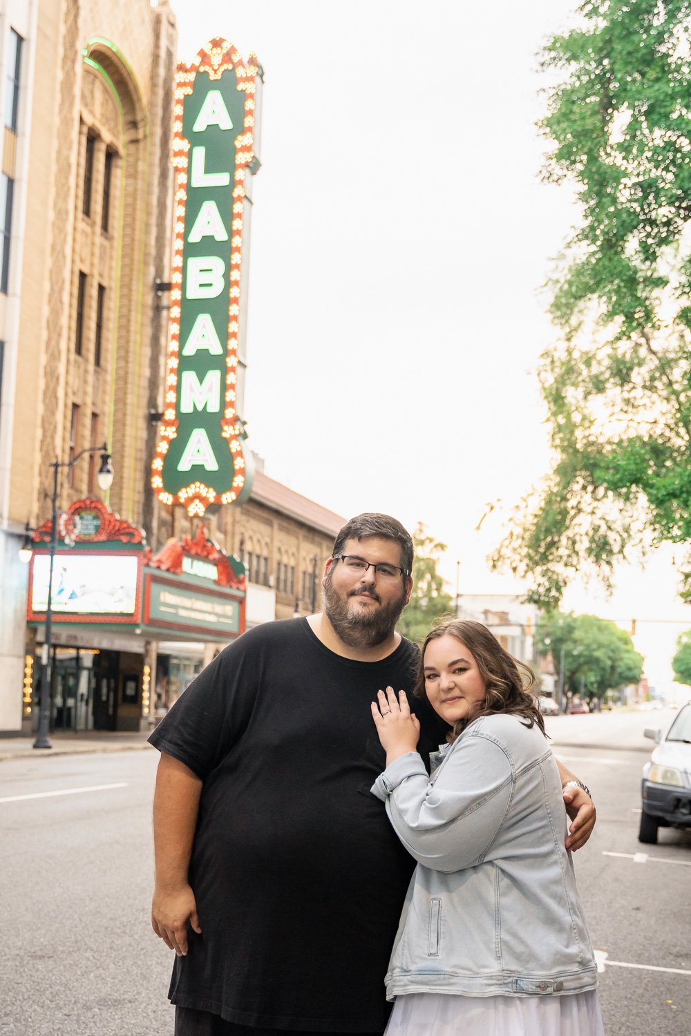 04-AlabamaTheater-downtown-alabama-AL-engagement-8.jpg