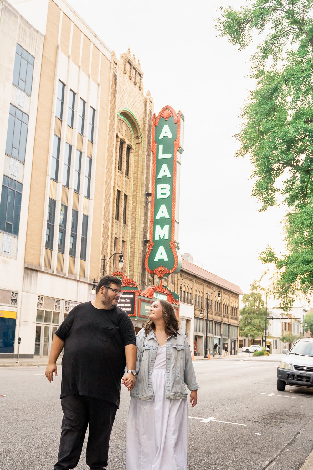 04-AlabamaTheater-downtown-alabama-AL-engagement-12.jpg