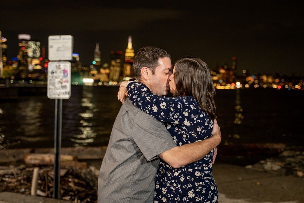 Hoboken New Jersey NJ Waterfront Proposal Engagement Photographer (4).jpg