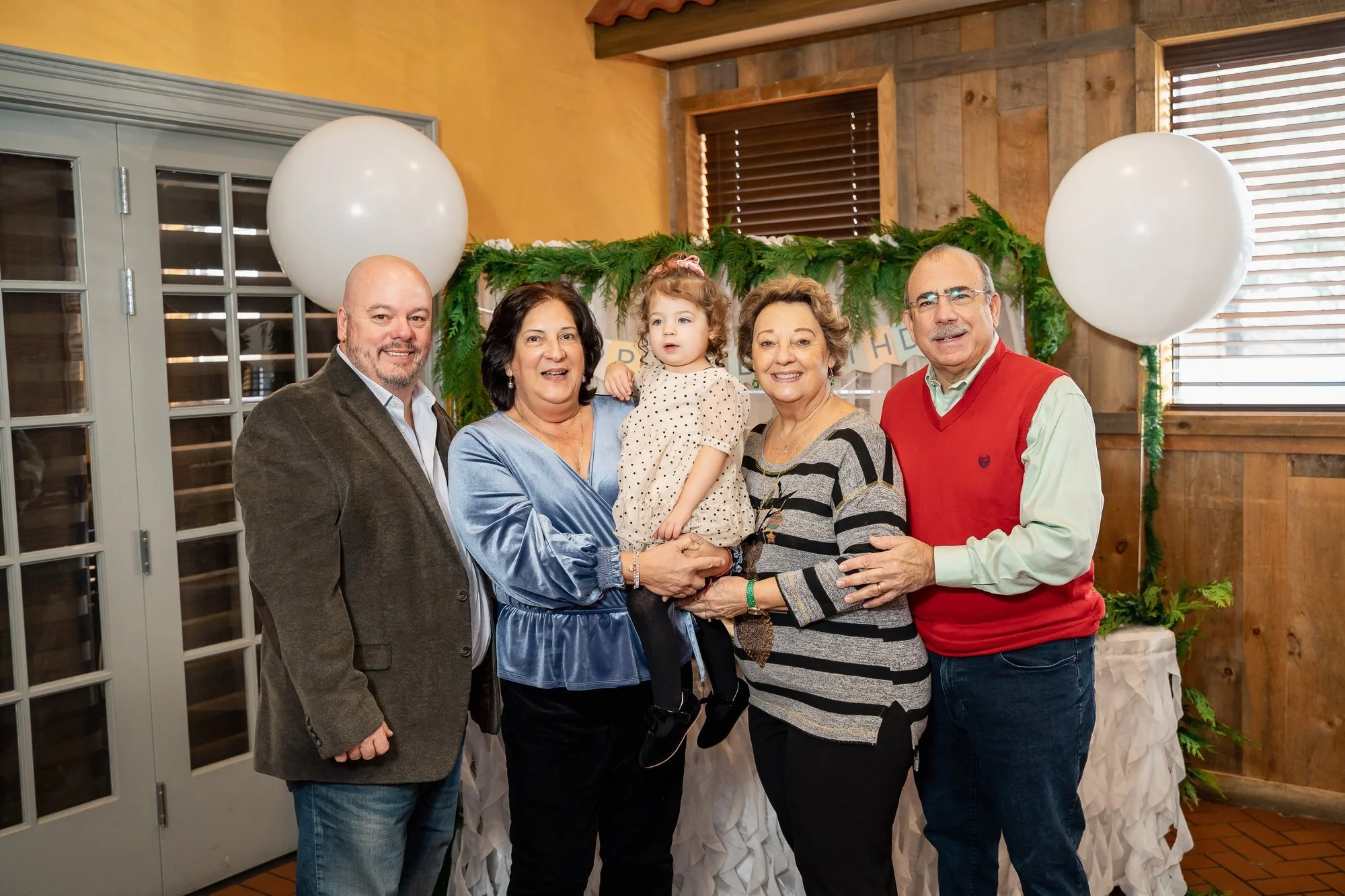 birthday-party-multigenerational-family-photo-nj.jpg