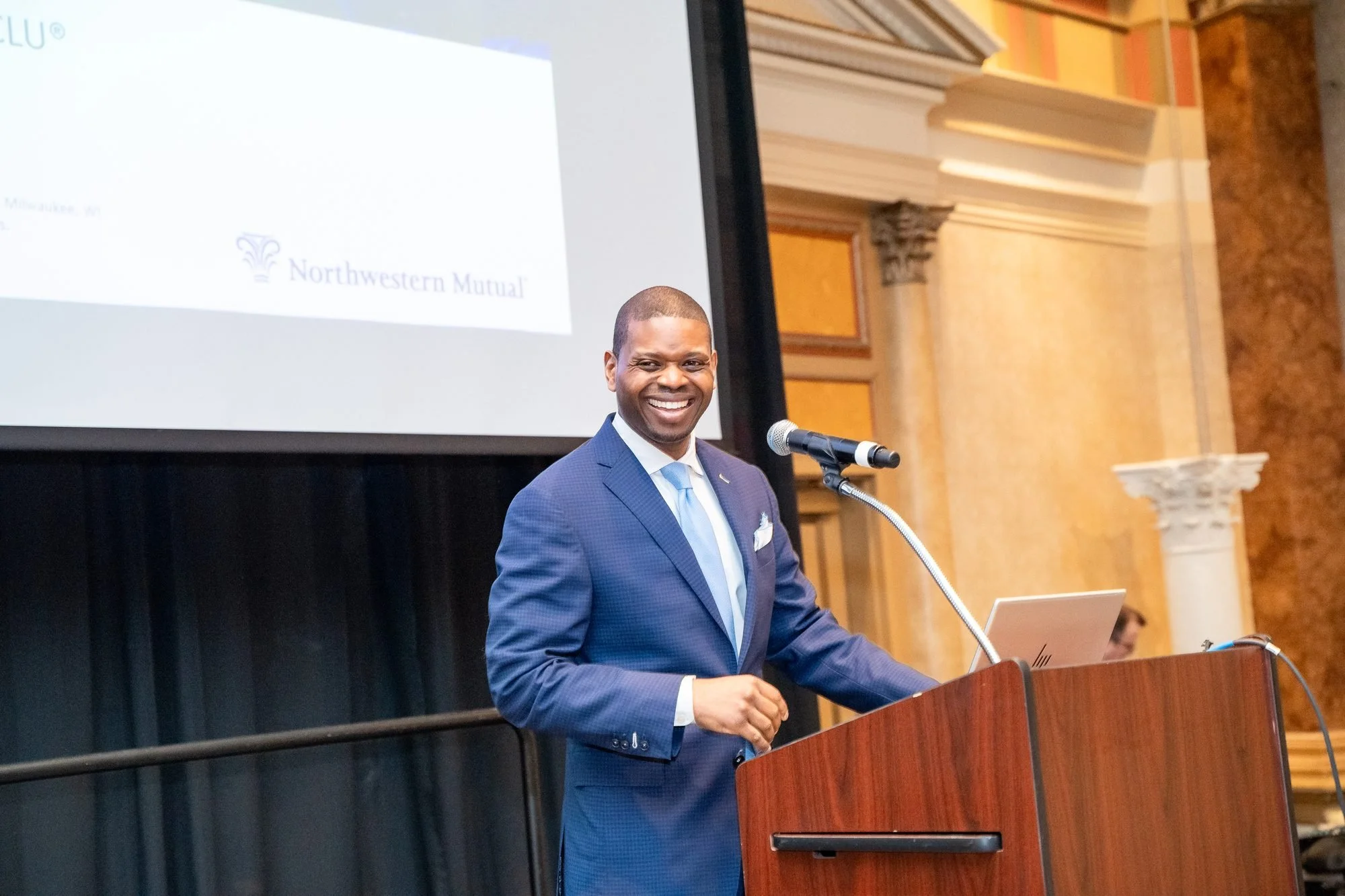 nonprofit-conference-keynote-speaker.jpg