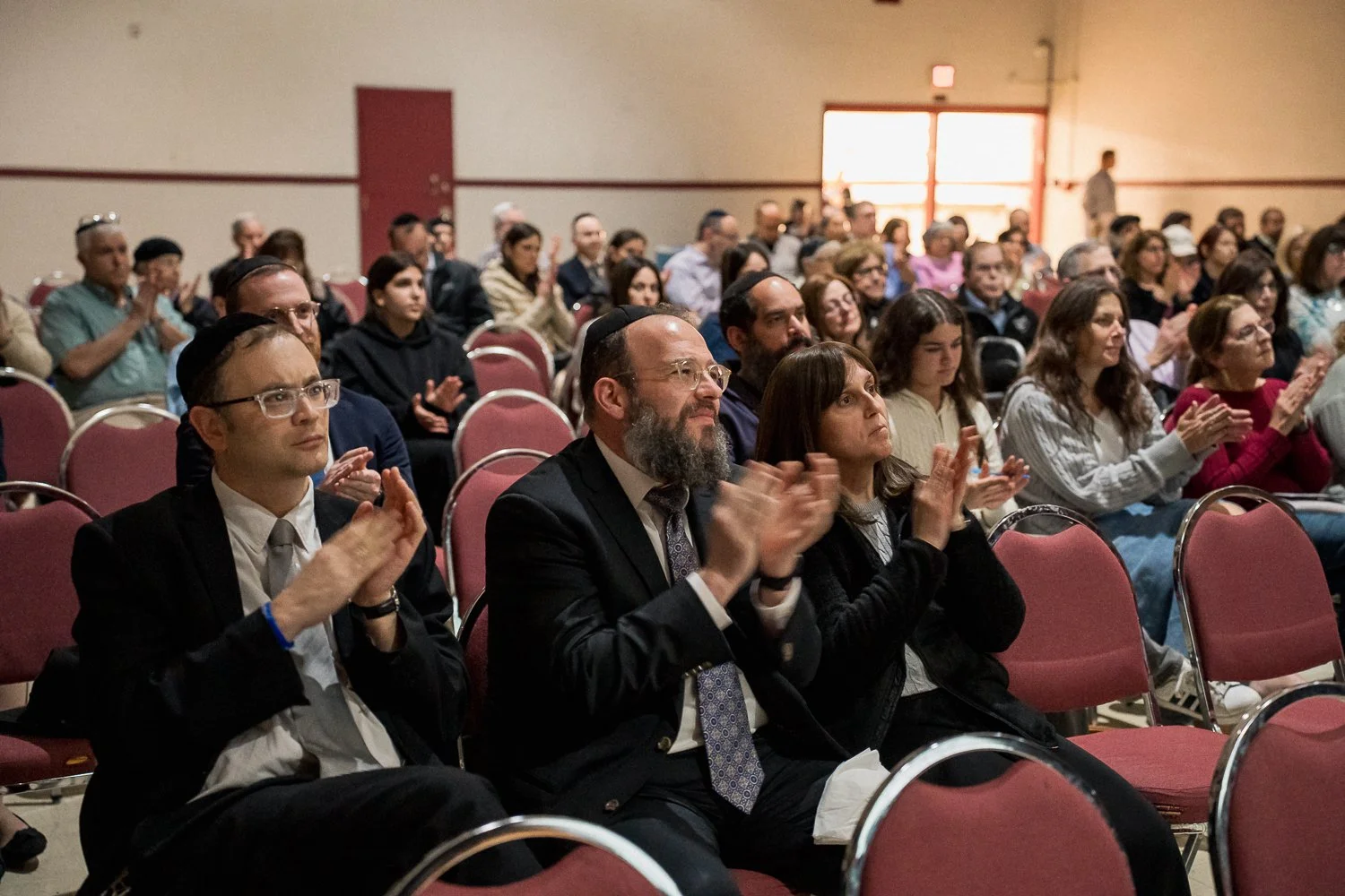 ira-kohler-union-y-audience-applause.jpg