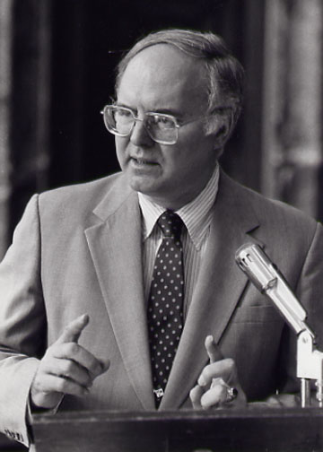 13-AEI-1982.jpeg