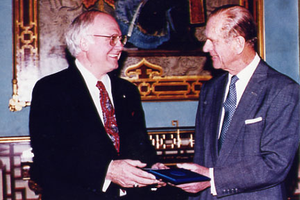 18-Prince-Philip-presents-the-Templeton-Prize.jpeg
